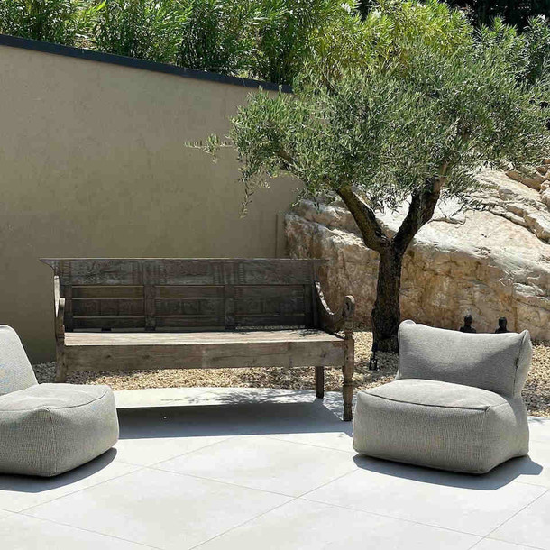 Indoor und Outdoor Sessel Dotty in der Farbe Beige
