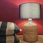 Tischleuchte Harrah mit Lampenfuss aus wunderbarem Lombok Geflecht und schwarzem Lampenschirm, wunderbare Lampe mit Urlaubsfeeling fuer`s Ambiente, MOEBEL KOLONIE Muenchen Wohnen wie im Urlaub